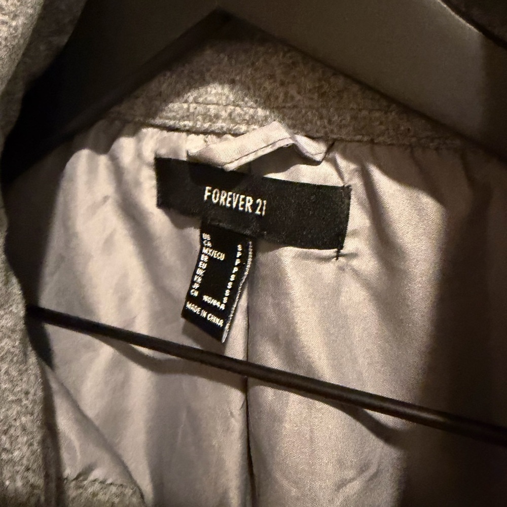 Forever 21 Heather Gray Women's Shirt Jacket - Picture 2 of 3